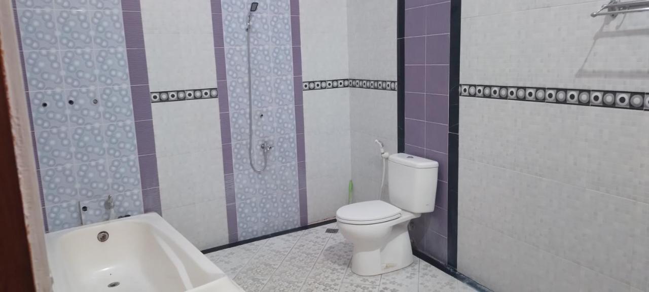 999 Khs 2 Homestay Гилиманук Экстерьер фото