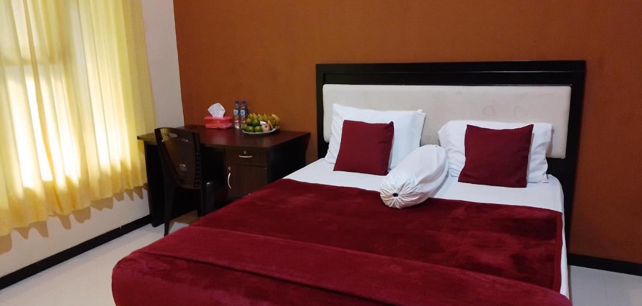 999 Khs 2 Homestay Гилиманук Экстерьер фото